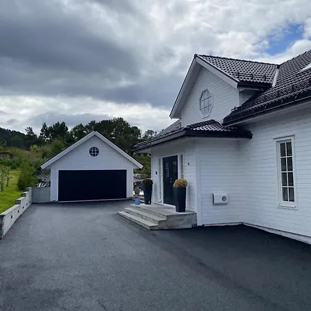 Villa Hovdeneset Alesund