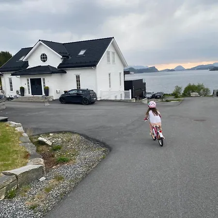 Hovdeneset * Ålesund